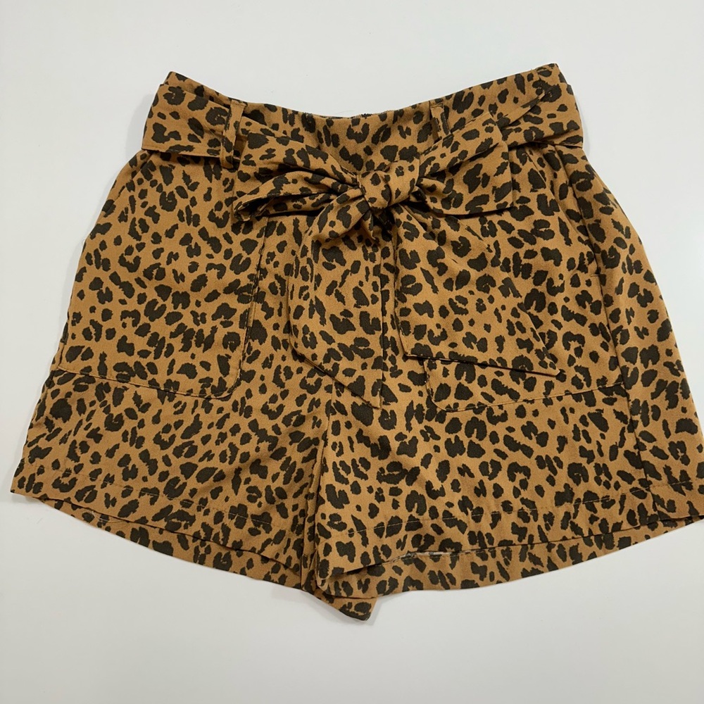 Oh So Cute Pull On Self Tie Pork Chop Pocket Leopard Shorts! A New Day XS